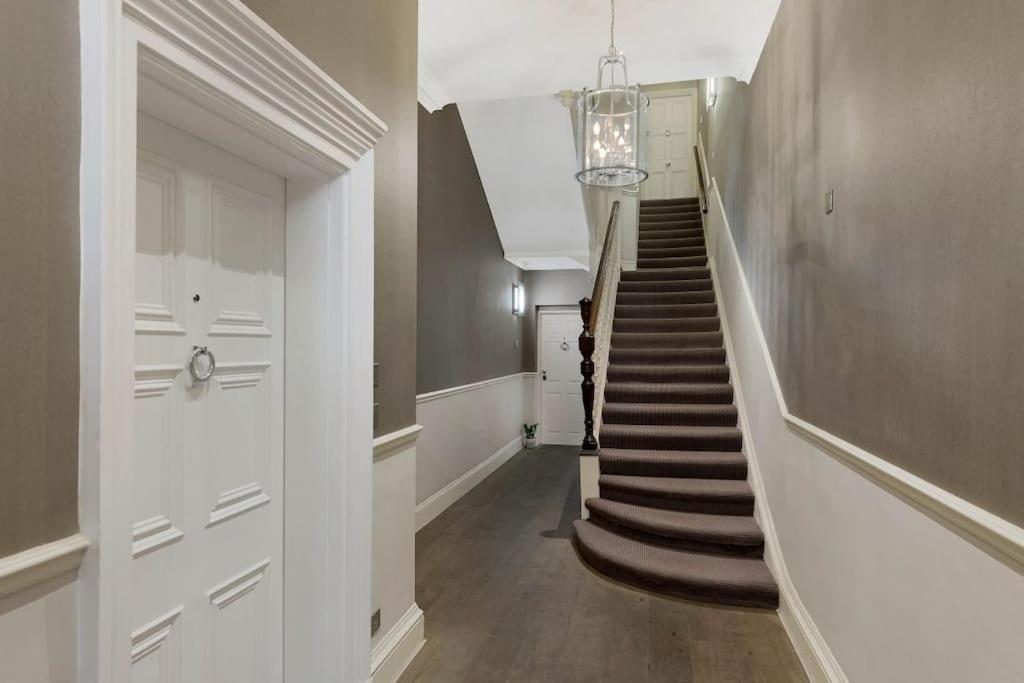 Wonderful Knightsbridge Apartment By Harrods Londra Exterior foto